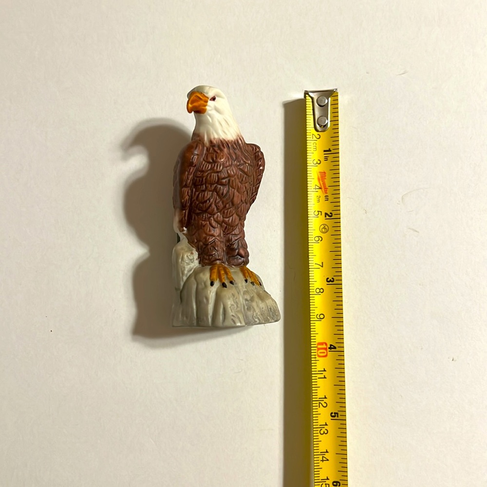 Vintage Brown and White American Eagle 🦅 Figurine. NWOT - Picture 6 of 8